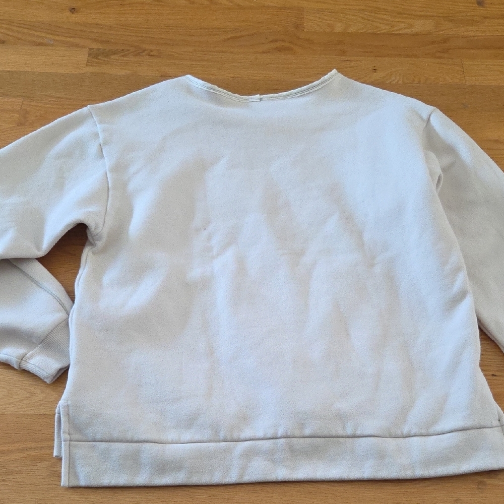 Puma Off-White Pullover - Picture 7 of 7
